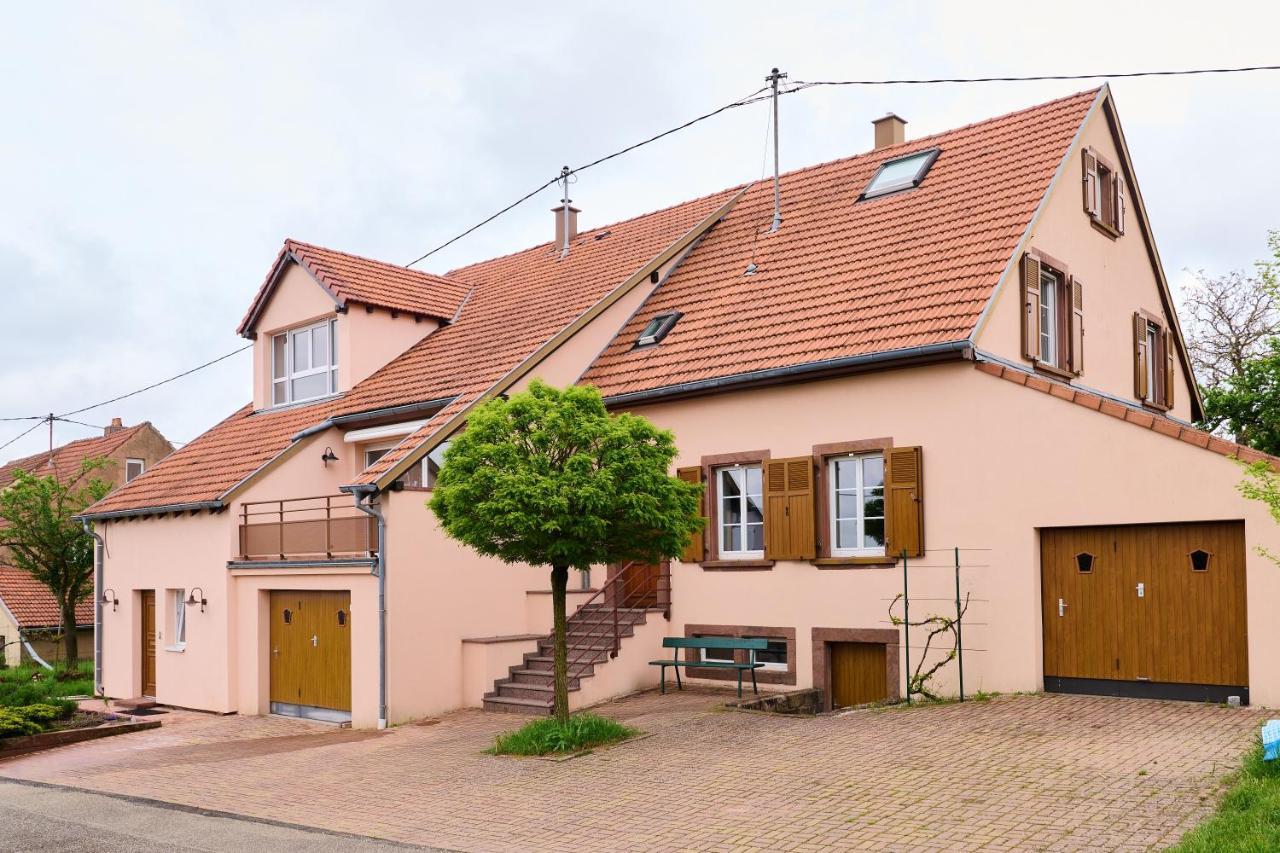 Апартаменты Le Pommier - Appt Avec Jardin Partage Puberg Экстерьер фото